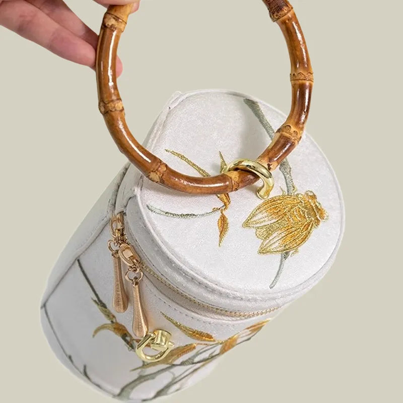 Cicada Song Embroidered Green Mini Bucket Bag