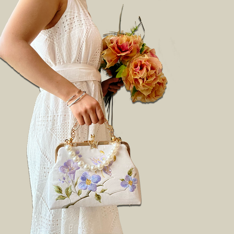 Butterfly Embroidered White Handbag with Metal Kiss-Lock