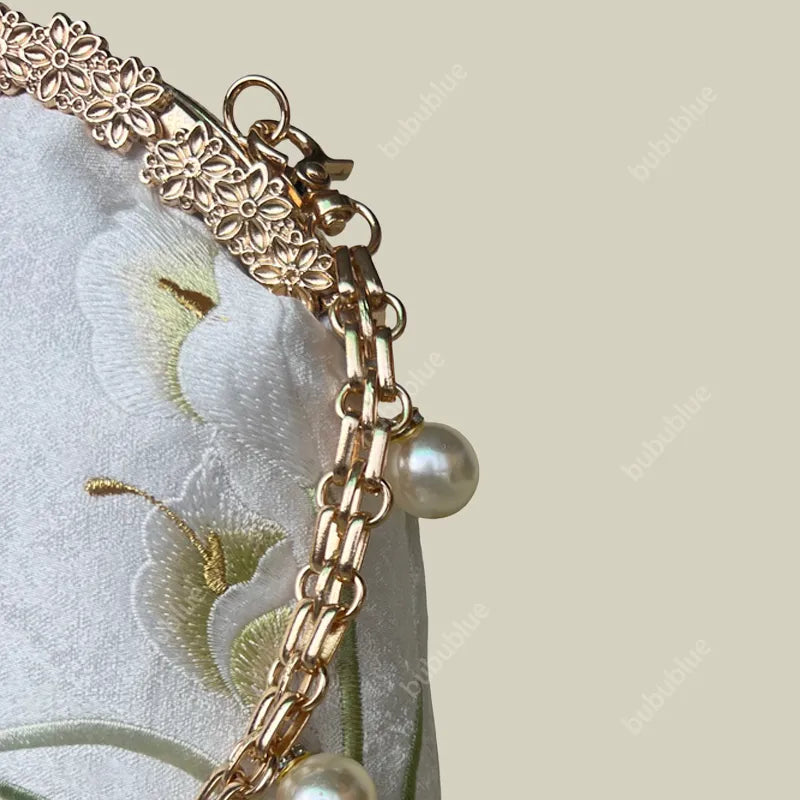Calla Lily Embroidered Pearl Chain Handbag