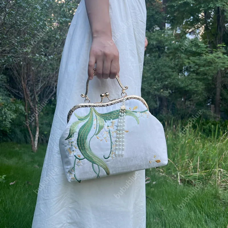 Lily of the Valley Embroidered Kiss-Lock White Handbag with Pearl Tassel