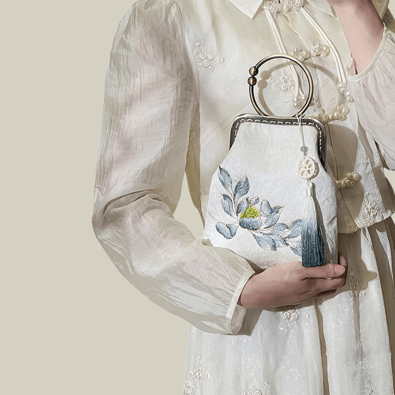 White Lotus Pod Embroidery Handbag with Kiss-Lock