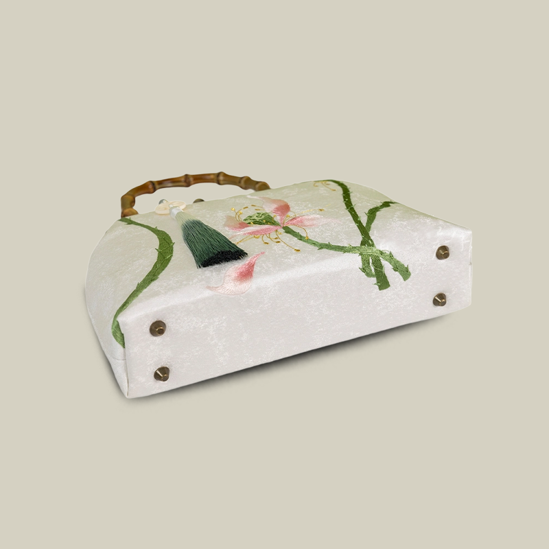 White Lotus Embroidered Handbag with Vintage Kiss Lock
