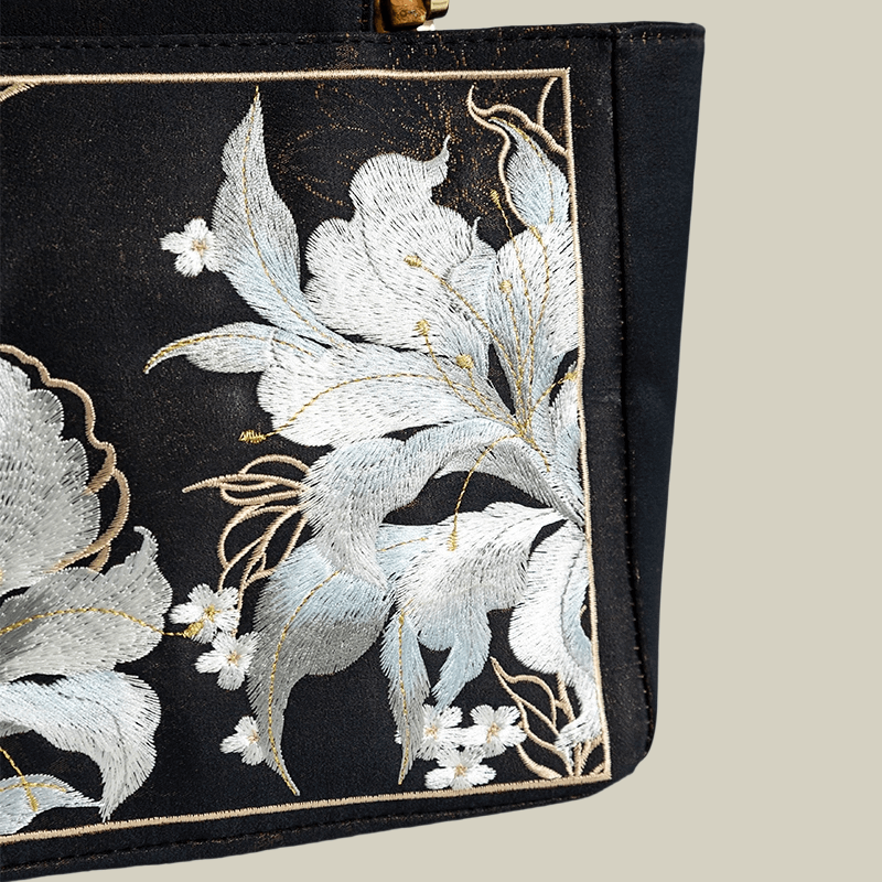 Lily Embroidered Tote Bag With Bamboo Handle(Black/Red)