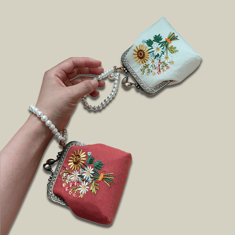 Hand-Embroidered Cotton Kiss Lock Coin Purse For Bank Cards