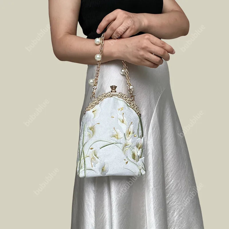Calla Lily Embroidered Pearl Chain Handbag