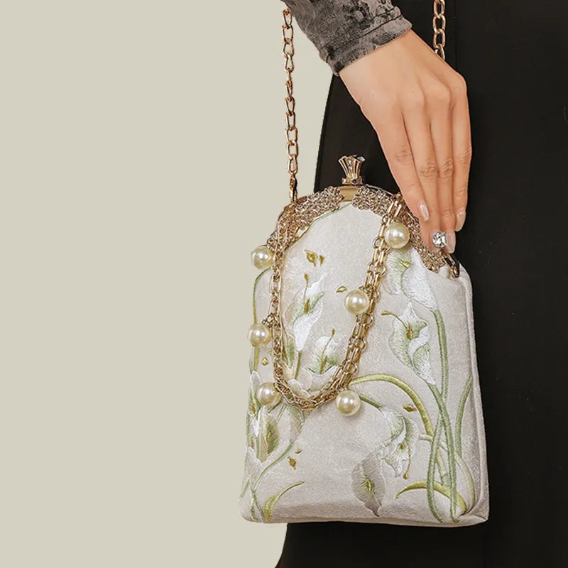 Calla Lily Embroidered Pearl Chain Handbag