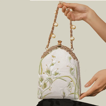 Calla Lily Embroidered Pearl Chain Handbag