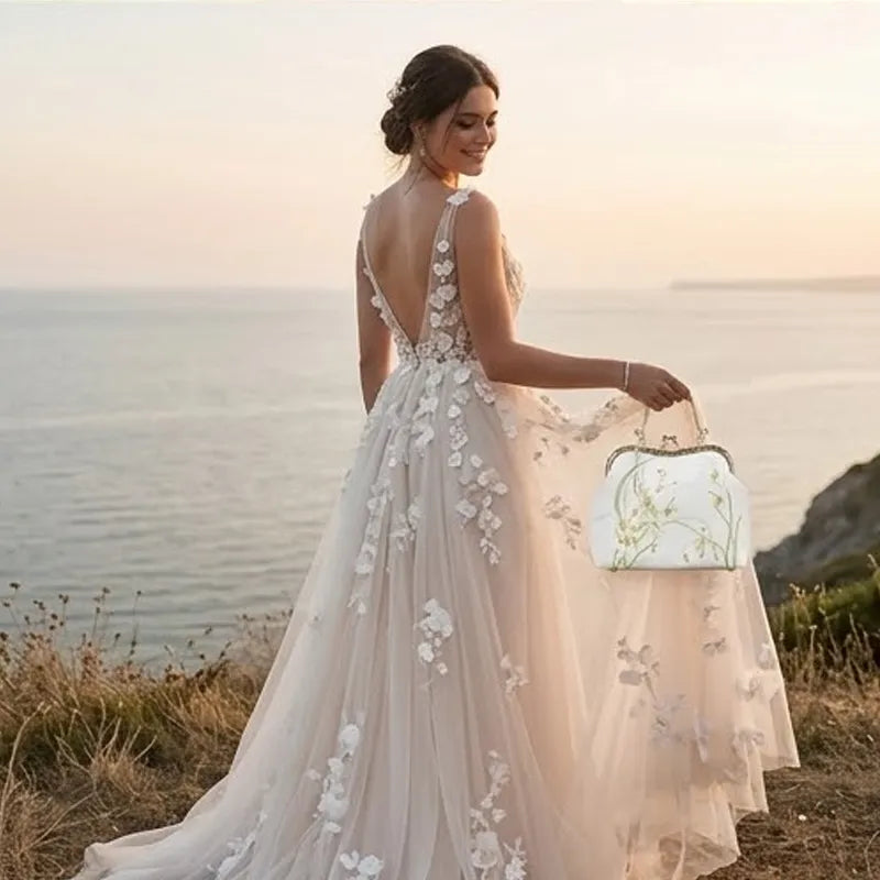 Calla Lily Embroidered Vintage Bride Clutch with Kiss Lock