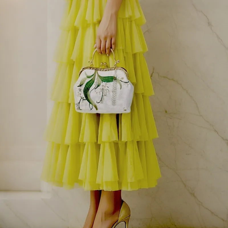 Lily of the Valley Embroidered Kiss-Lock White Handbag with Pearl Tassel