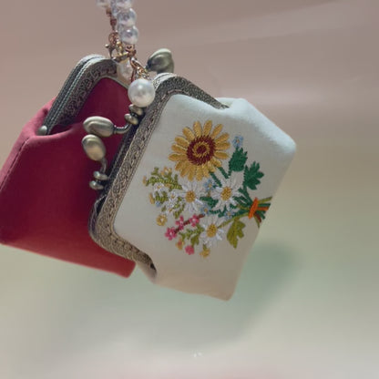 Hand-Embroidered Cotton Kiss Lock Coin Purse For Bank Cards