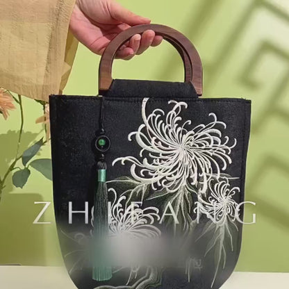 Vintage Chrysanthemum Embroidery Tote Bag with Wooden Handle