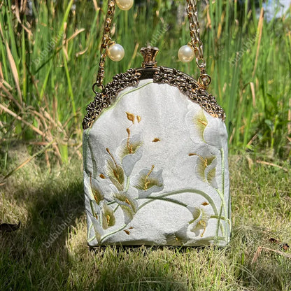 Calla Lily Embroidered Pearl Chain Handbag