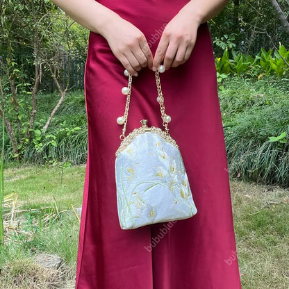 Calla Lily Embroidered Pearl Chain Handbag