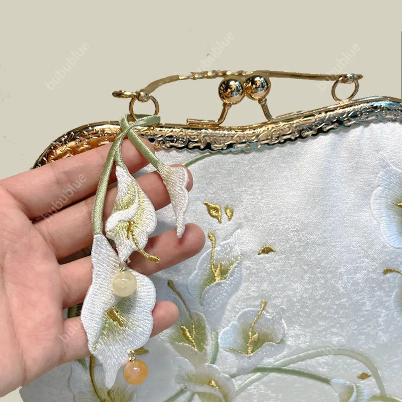 Calla Lily Embroidered Vintage Bride Clutch with Kiss Lock
