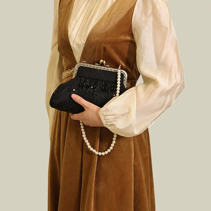 Vintage Pearl Tassel Satin Evening Bag with Kiss Lock（White/Black)