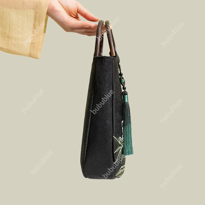 Vintage Chrysanthemum Embroidery Tote Bag with Wooden Handle
