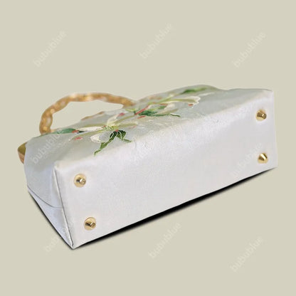 Lily Embroidered Pearl Handle Vintage Evening Clutch with Butterfly Kiss Lock