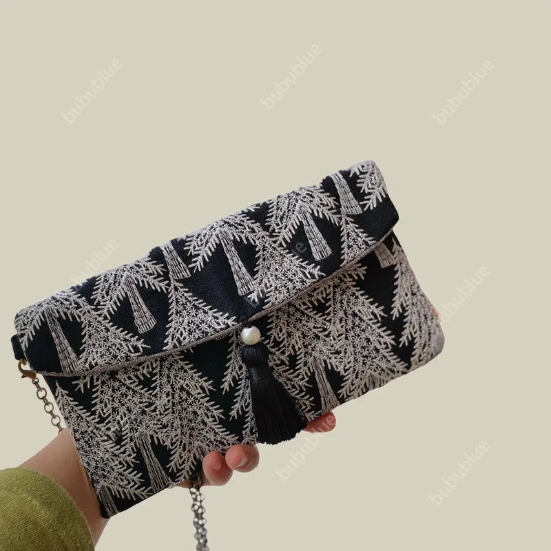 Lightweight Pine Embroidered Mobile Phone Crossbody Envelope Bag