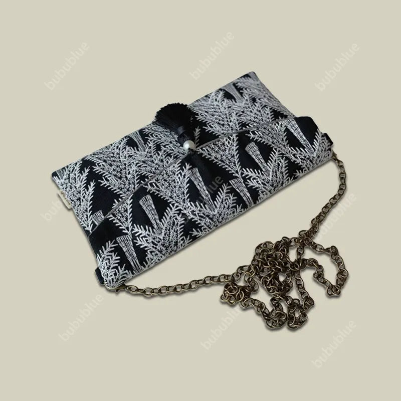 Lightweight Pine Embroidered Mobile Phone Crossbody Envelope Bag