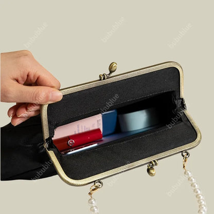 Vintage French Light Luxury Butterfly Embroidery Kiss Lock Black Evening Clutch