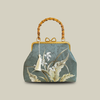 Beige Wild Meadow Embroidered Handbag – with Bow Kiss-Lock