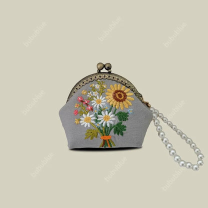 Vintage Handmade Floral Embroidered Mini Shell Kiss Lock Coin Purse
